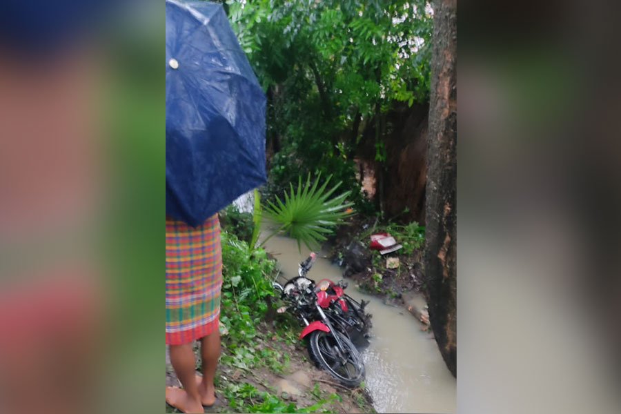 পাথরপ্রতিমায় ভয়াবহ বাইক দুর্ঘটনা, মৃত ৩