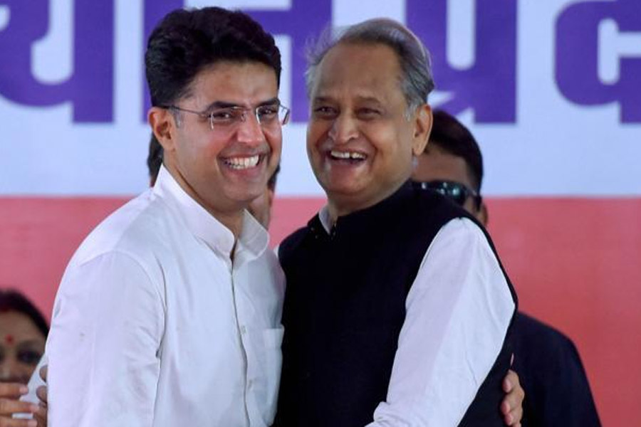 ‘দূরত্ব কোনওদিন ছিলই না’, একমঞ্চে এসে ঐক্যের বার্তা পাইলট-গেহলটের