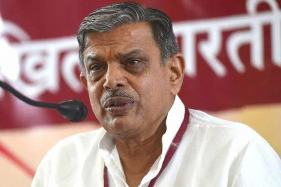 ‘ধর্মনিরপেক্ষ’ ও ‘সমাজতান্ত্রিক’ শব্দ সংবিধান থেকে বাদ দেওয়ার দাবি! বিভাজনের নতুন প্রয়াস?