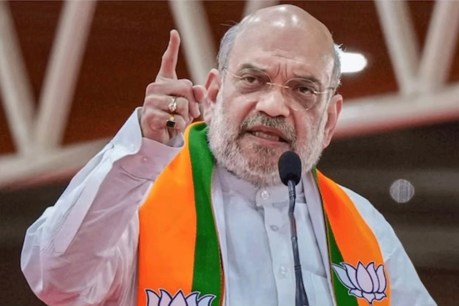 ‘২০২৬-এ বাংলা ও তামিলনাড়ুতে ক্ষমতায় আসবে বিজেপি’, শাহের দাবি ওড়াল তৃণমূল-ডিএমকে