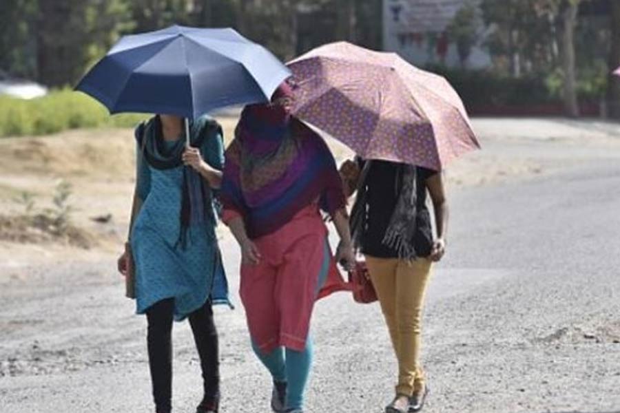 শক্তি হারিয়ে বিহারে নিম্নচাপ, বঙ্গে ফের বাড়বে আর্দ্রতাজনিত অস্বস্তি