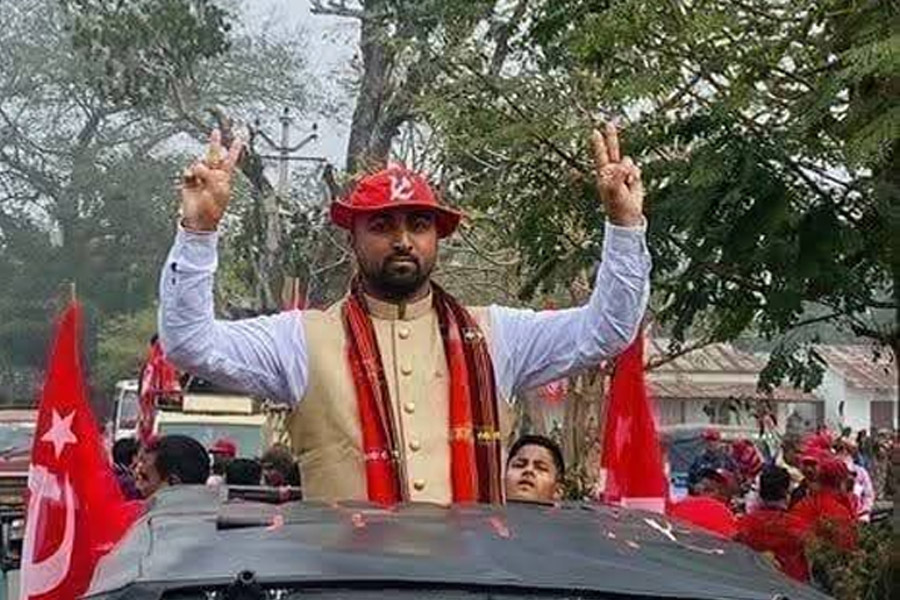 ‘একটা রাতের জন্য…’, মহিলাকে ‘কুপ্রস্তাব’ ত্রিপুরার সিপিএম বিধায়কের, তোলপাড় রাজ্য রাজনীতি