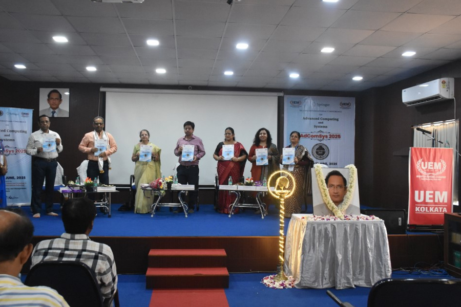 UEM-এর দ্বিতীয় আন্তর্জাতিক সম্মেলন, ‘AdComSys 2025’ মেলে ধরল সাফল্যের কথা