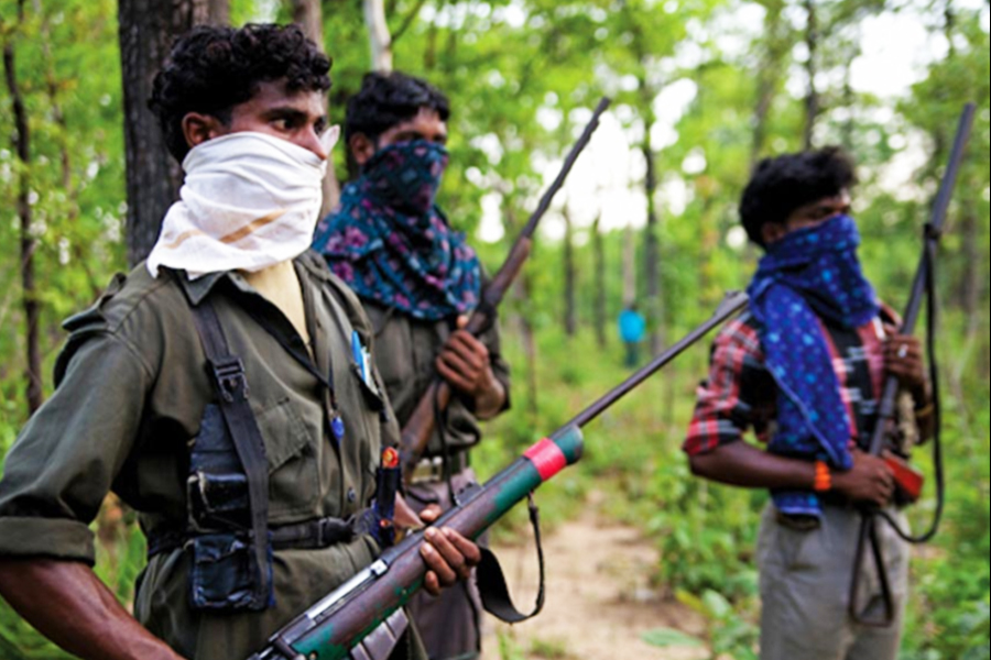 ছত্তিশগড়ে আত্মসমর্পণ ১৩ মাওবাদীর, সব মিলিয়ে মাথার দাম ছিল ২২ লক্ষ টাকা