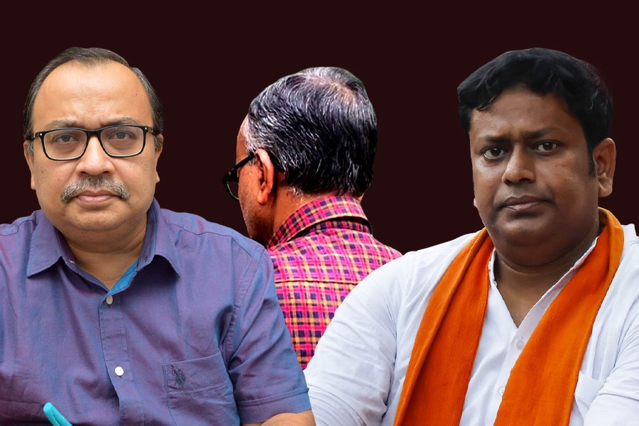 টাকা খেয়ে ধামাচাপা! আর জি করের ঘটনায় CBI নিয়ে বিস্ফোরক অভয়ার বাবা