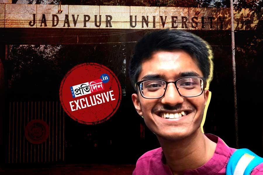 পথ দেখাল যাদবপুর, কোটি বেতনের চাকরি পেয়ে কী বলছেন উপায়ন দে?