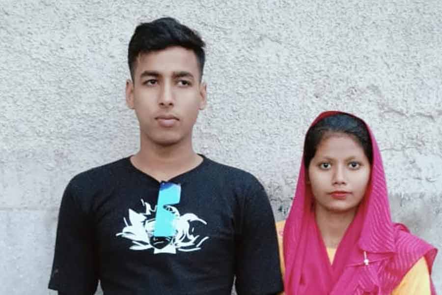 স্বস্তি! BSF-BGB বৈঠকের পর রায়গঞ্জ দিয়ে দেশে ফিরলেন বাংলাদেশে ‘পুশব্যাক’ বাগদার দম্পতি