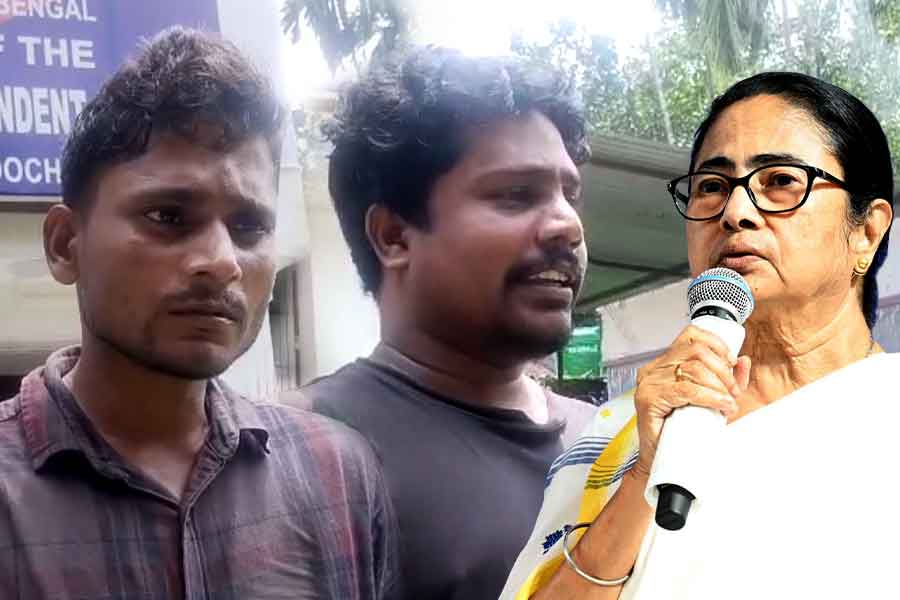 মেখলিগঞ্জে মুক্তি বাংলাদেশে ‘পুশব্যাক’ শ্রমিকদের, মুখ‌্যমন্ত্রীকে ধন‌্যবাদ জানাল পরিবার