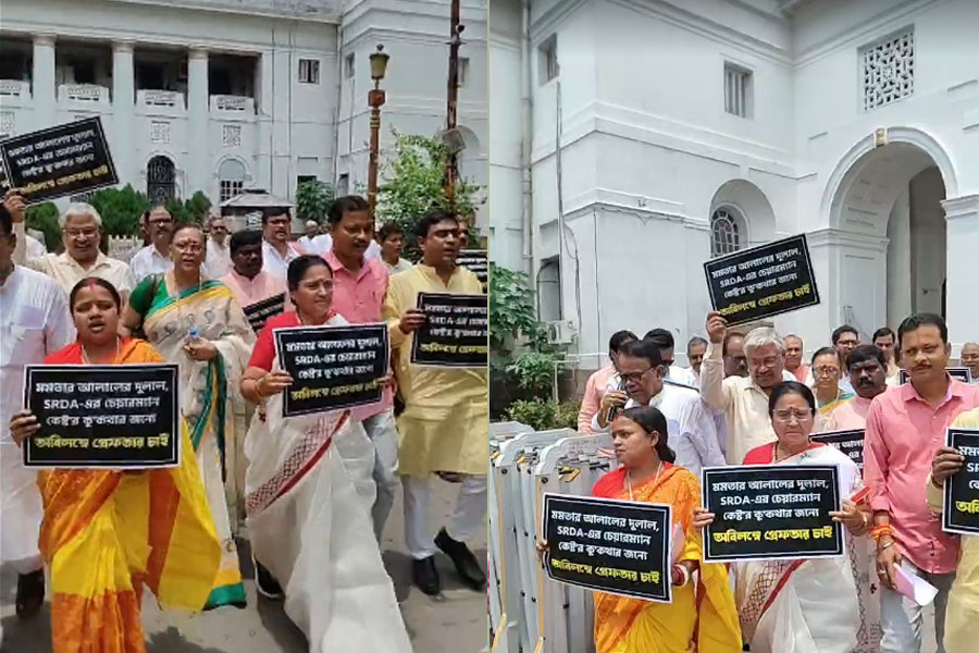 জোড়া ইস্যুতে তপ্ত বিধানসভা! শুভেন্দুর বিরুদ্ধে প্রিভিলেজ মোশনে তদন্তের নির্দেশ, ওয়াকআউট বিজেপির