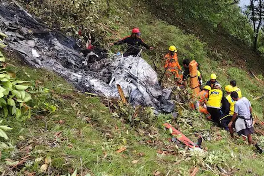 মাত্র ৪০ দিনে ভেঙেছে ৫ কপ্টার, মৃত অন্তত ১২! বারবার কেন দুর্ঘটনা চারধাম যাত্রায়?