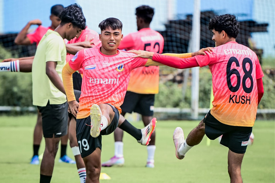 ‘চ্যাম্পিয়নের’ মেজাজেই ইস্টবেঙ্গল, আজ শুরু লাল-হলুদের কলকাতা লিগ অভিযান