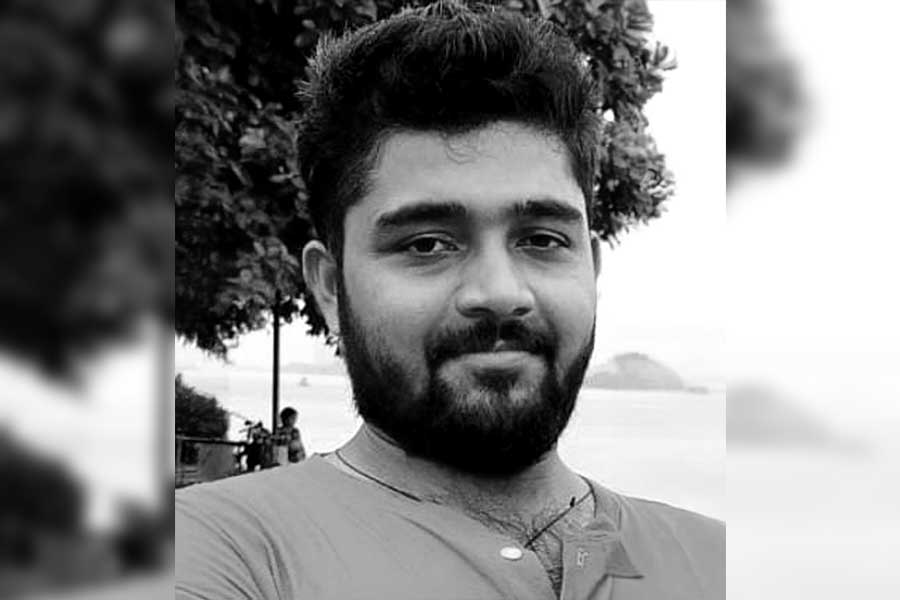 হাওড়ায় অটো চালকের রহস্যমৃত্যুতে ধুন্ধুমার, পুলিশকে মার জনতার