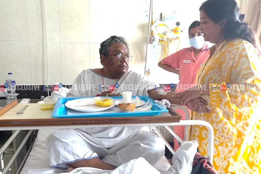 হাসপাতালে ইন্দ্রদীপ দাশগুপ্ত, আচমকাই কী হল পরিচালকের?