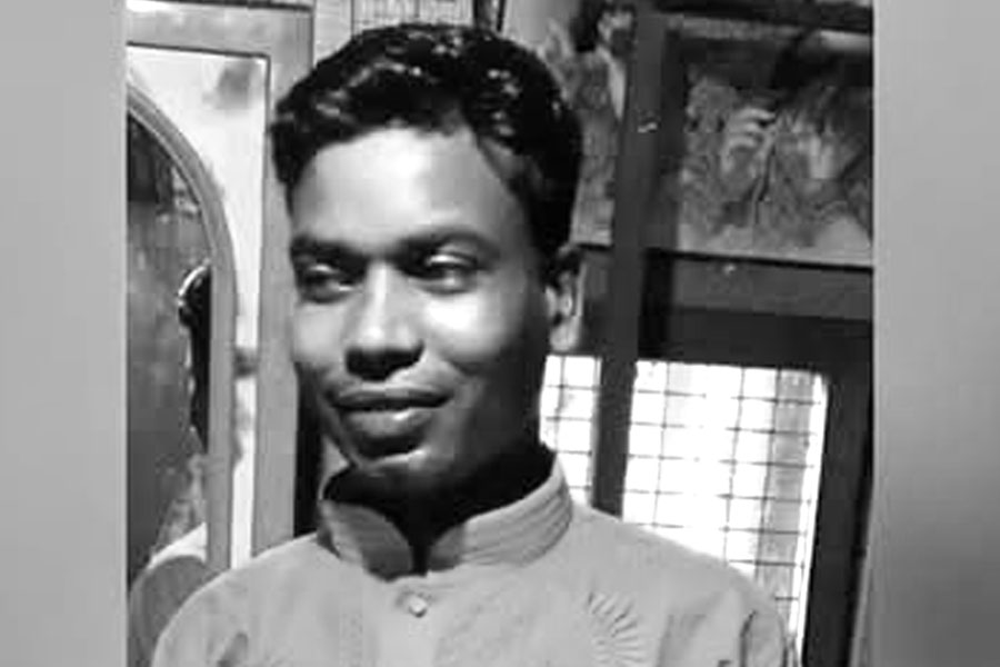 স্ত্রীর অত্যাচারে মৃত্যু? কাঁচরাপাড়ায় উদ্ধার যুবকের ঝুলন্ত দেহ
