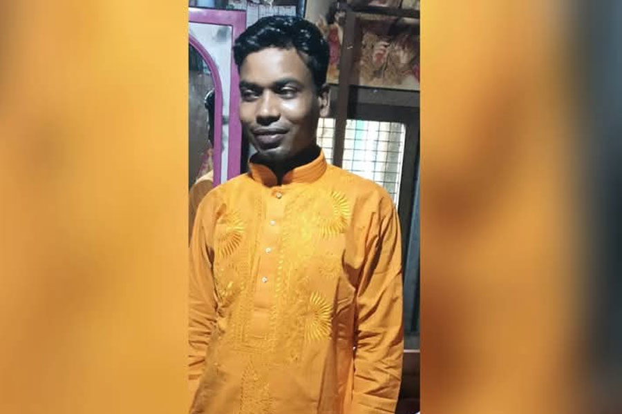 দাম্পত্য কলহে জেরবার, ঘরে উদ্ধার যুবকের দেহ, স্ত্রী-শ্বশুরবাড়ির বিরুদ্ধে আত্মহত্যার প্ররোচনার অভিযোগ