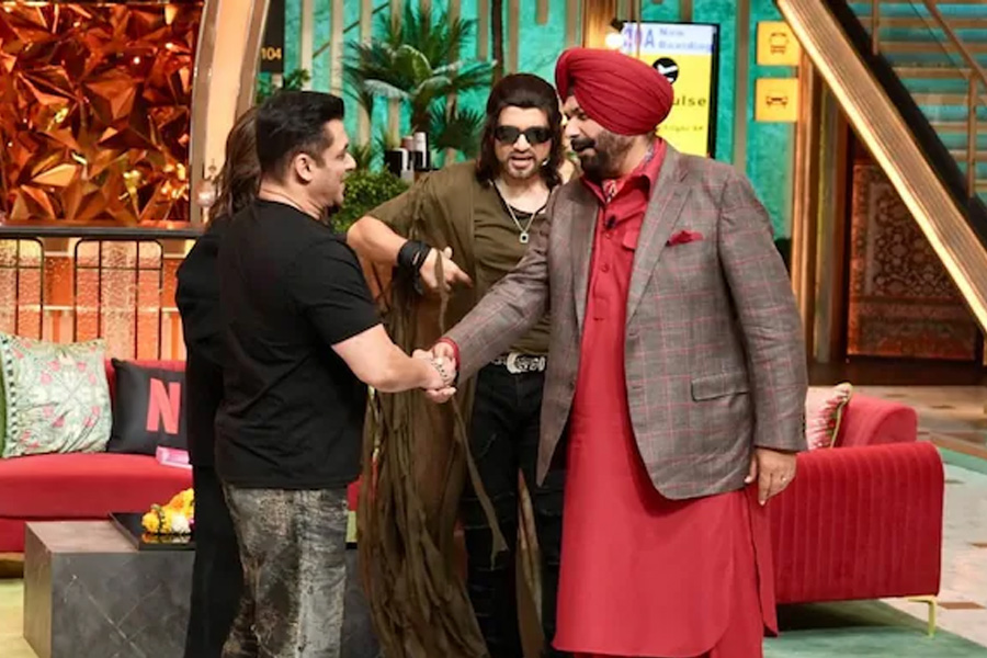 কপিলের শো’য়ে ‘সুলতান’ সলমনকে স্বাগত সিধুর, নস্ট্যালজিয়ায় ভাসছেন দর্শকরা