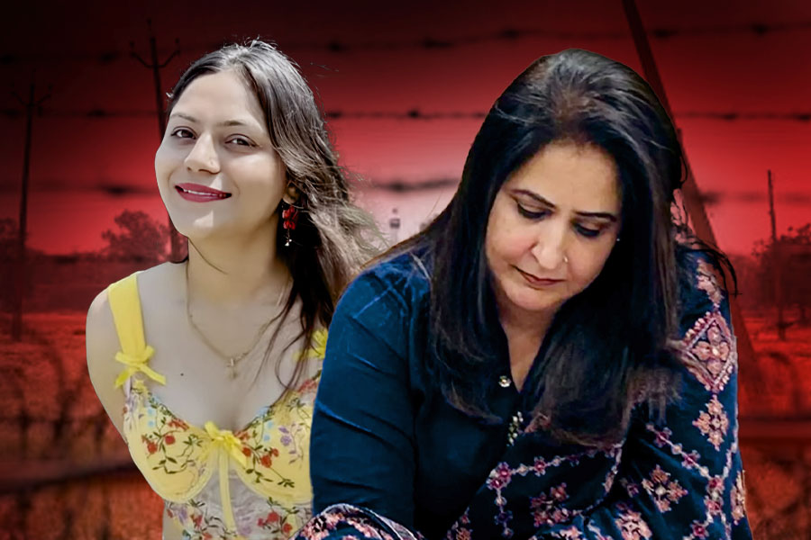 জ্যোতিদের নিয়োগ করতেন ‘ম্যাডাম এন’! গোয়েন্দাদের ফোকাসে এবার পাক রহস্যময়ী