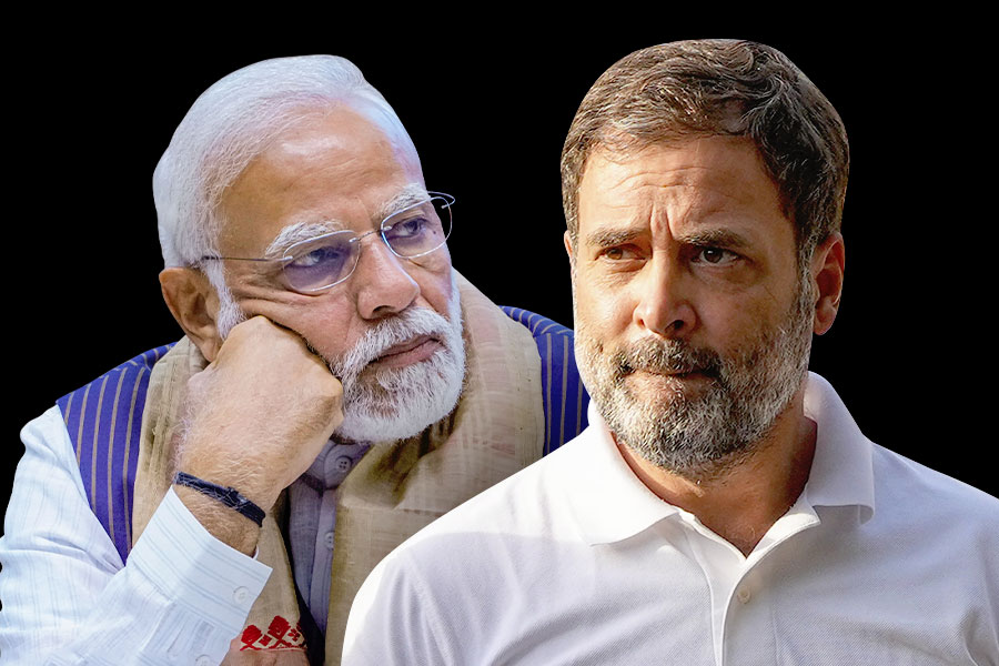 ‘ভোটের জন্য মঞ্চে নাচতেও পারেন প্রধানমন্ত্রী’, বিহারে বেনজির তোপ রাহুলের
