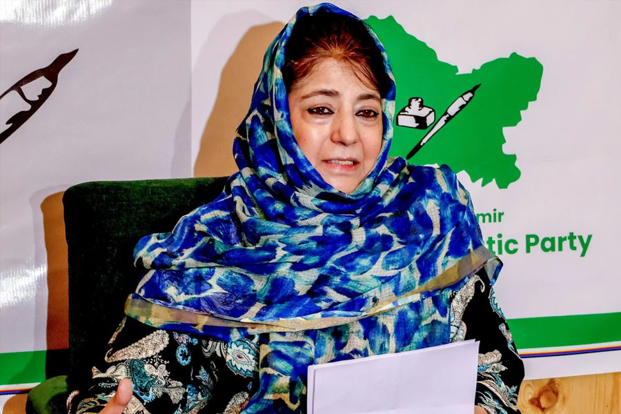 ‘কাশ্মীরে ফিরুক কাশ্মীরি পণ্ডিতরা’, ঘরছাড়াদের পুনর্বাসনের দাবিতে সোচ্চার মেহবুবা