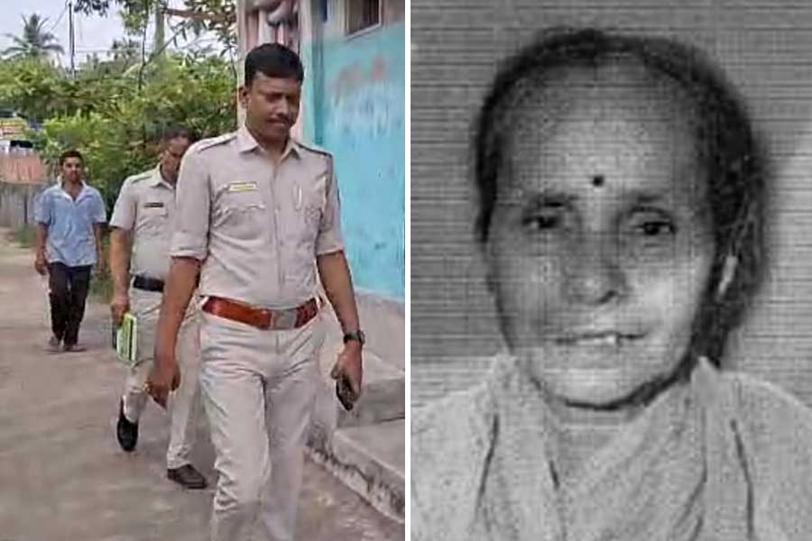 শ্যামনগরে ফাঁকা বাড়িতে বৃদ্ধাকে ‘খুন’ প্রতিবেশীর