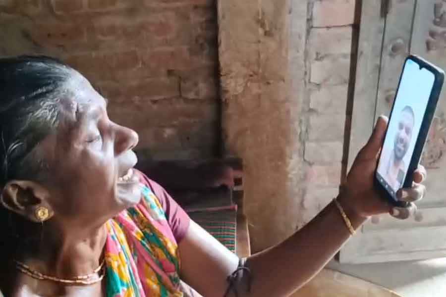 ইজরায়েলে আটকে তেহট্টের শতাধিক যুবক, থেমে যাক যুদ্ধ চাইছে পরিবার