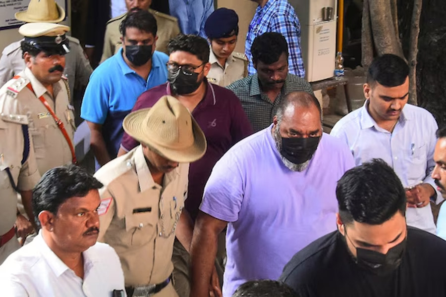 বেঙ্গালুরু পদপিষ্ট কাণ্ডে বড়সড় স্বস্তি, জামিন পেলেন বিরাট ঘনিষ্ঠ আরসিবি কর্তা