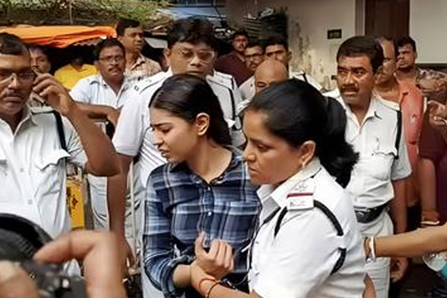 মেলেনি জামিন, শর্মিষ্ঠা পানোলির গ্রেপ্তারিতেই প্রশ্ন বিজেপির