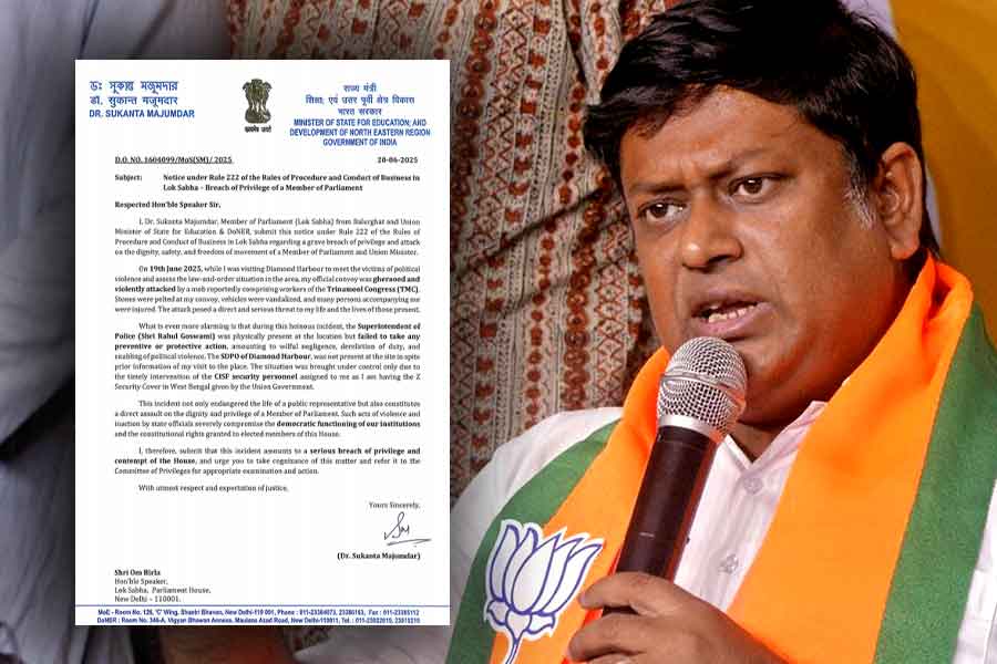 বজবজে ‘সম্মানহানি’, লোকসভার স্পিকারকে চিঠি সুকান্তর