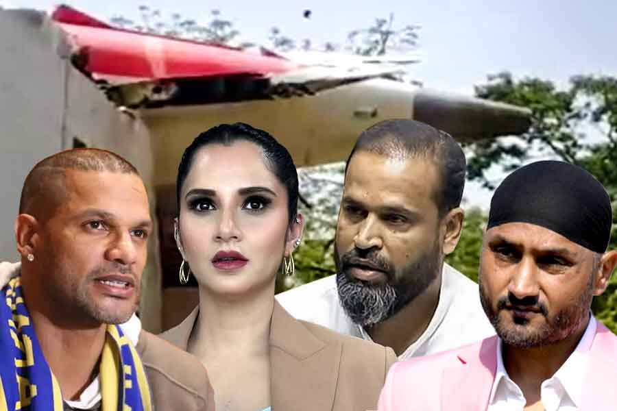 ‘হৃদয় কাঁদছে…’, আহমেদাবাদ বিমান দুর্ঘটনায় মর্মাহত সানিয়া-রোহিত-ভাজ্জিরা