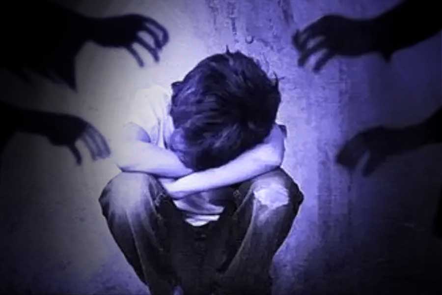 ‘যৌন হেনস্তা’, ছবি দেখিয়ে ব্ল্যাকমেল করে টাকা আদায়! আসানসোলের ছাত্রমৃত্যুতে চাঞ্চল্যকর তথ্য