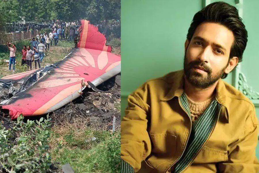 ছিলেন অভিশপ্ত বিমানের সহকারী পাইলট, ‘ভাই’কে হারিয়ে মর্মাহত বিক্রান্ত মাসে