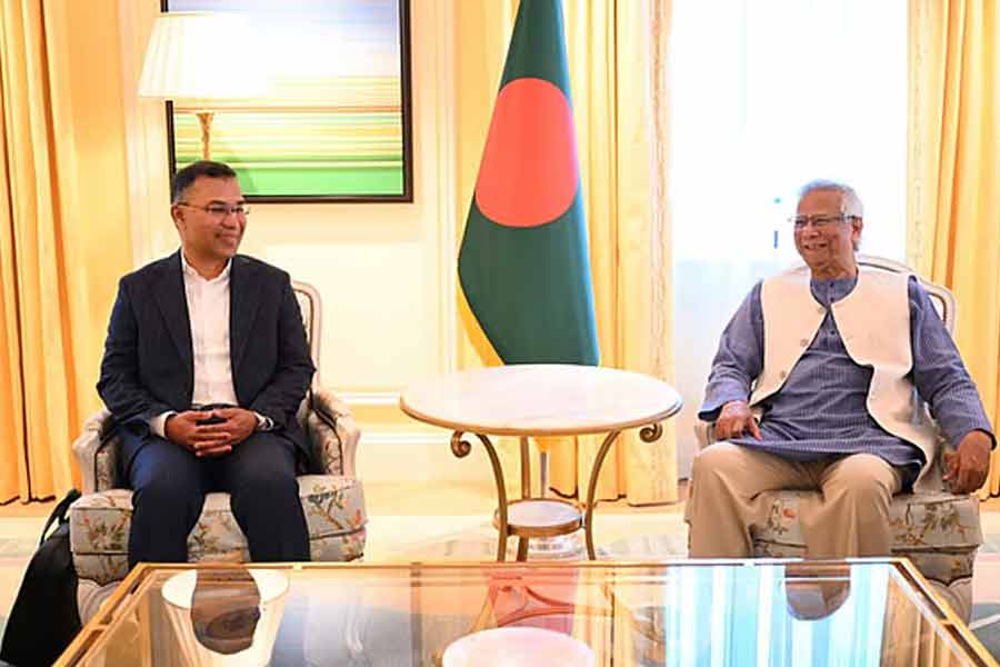 ‘এপ্রিলের আগে নির্বাচন করুন’, লন্ডনের বৈঠকে ইউনুসকে সাফ বার্তা তারেকের