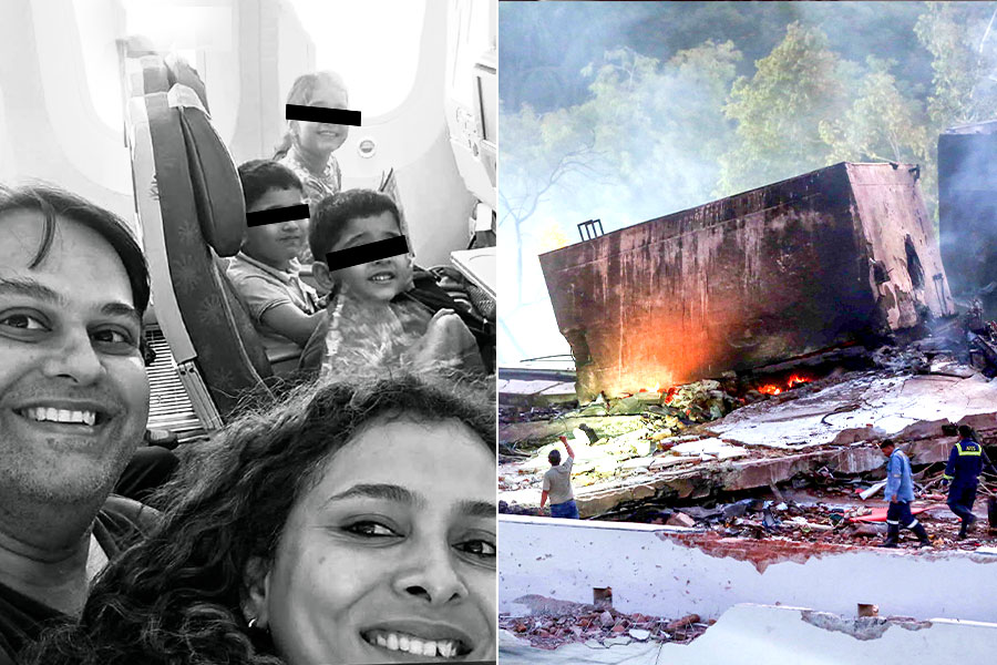ফেরা হল না আর…বিমানেই ভস্মীভূত গুজরাটের চিকিৎসক পরিবারের সকলে