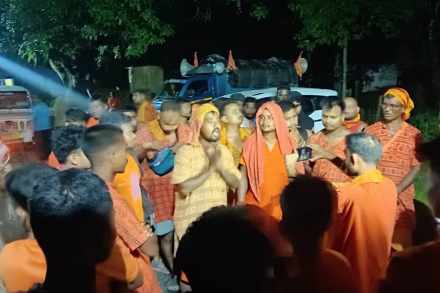 বাঙালি ‘হেনস্তা’র পালটা বাংলার সৌজন্য, জঙ্গলে ‘অনুপ্রবেশকারী’ অসমের ৩৫ জনকে নিঃশর্তে মুক্তি