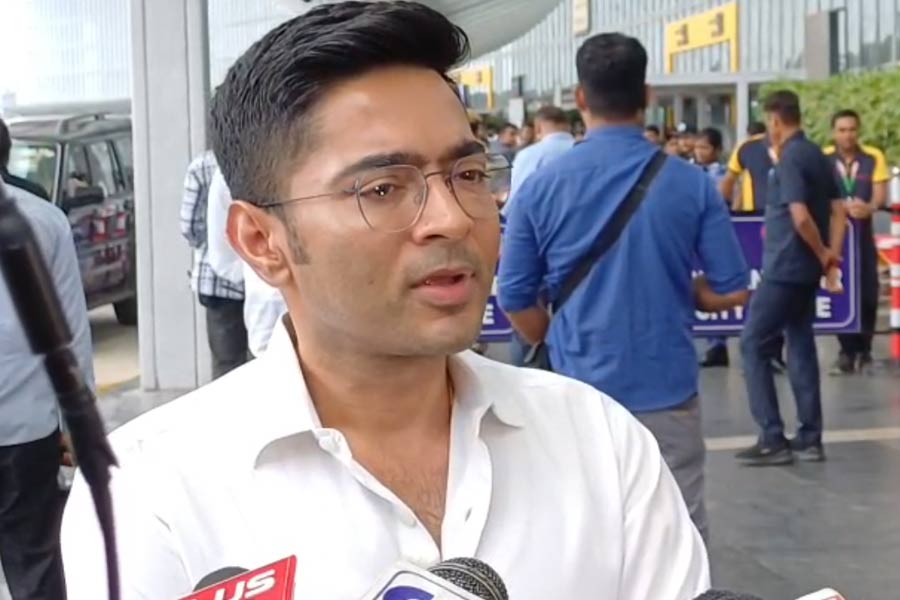 সংসদেও বাঙালি অস্মিতায় শান তৃণমূলের, লোকসভায় বাংলায় বক্তব্য রাখবেন অভিষেক