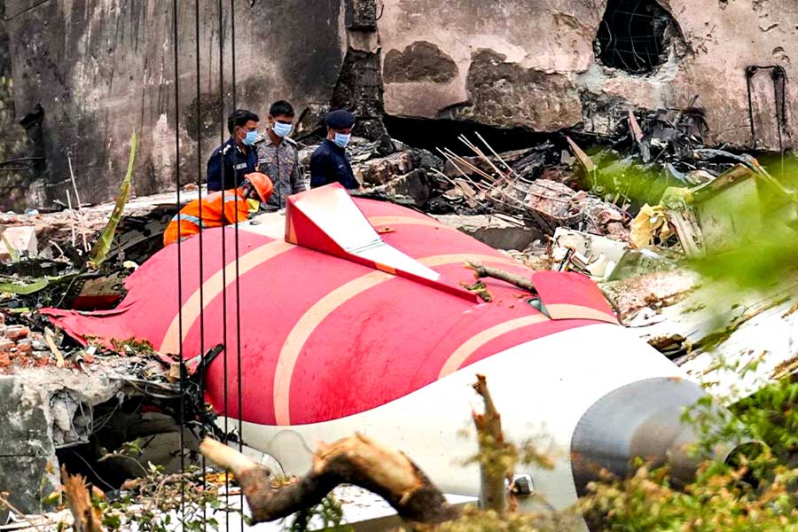 ‘আপনার সন্তানকে কেউ দায়ী করতে পারবে না’, আহমেদাবাদ দুর্ঘটনায় মৃত পাইলটের বাবাকে আশ্বাস সুপ্রিম কোর্টের