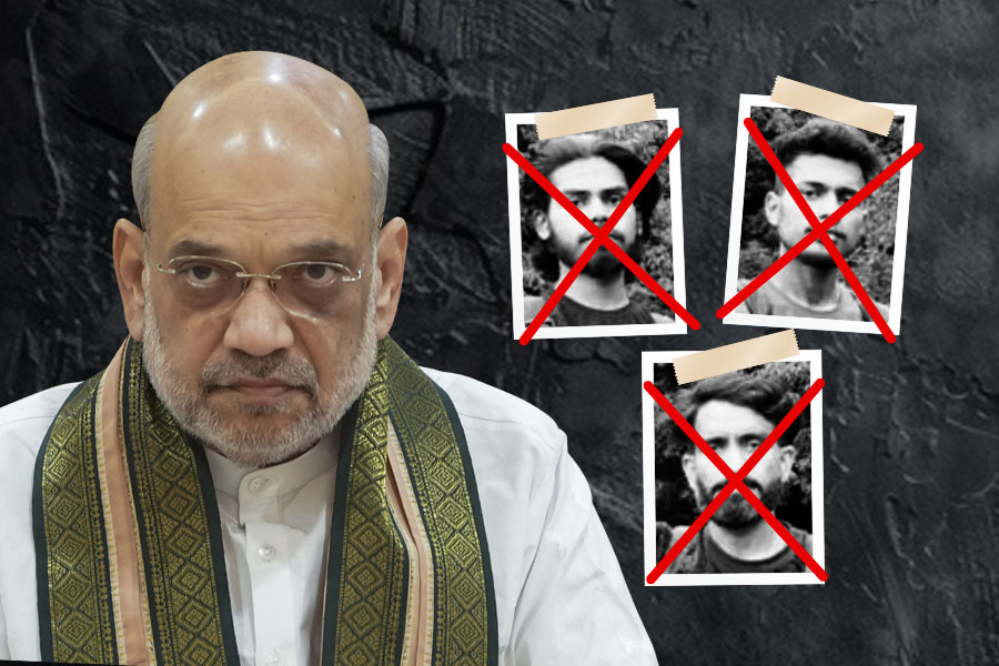 ‘নিহত জঙ্গিদের কাছে পাক ভোটার কার্ড, অস্ত্র’, চিদাম্বরমের পহেলগাঁও প্রশ্নে সংসদে ‘প্রমাণ’ দিলেন শাহ