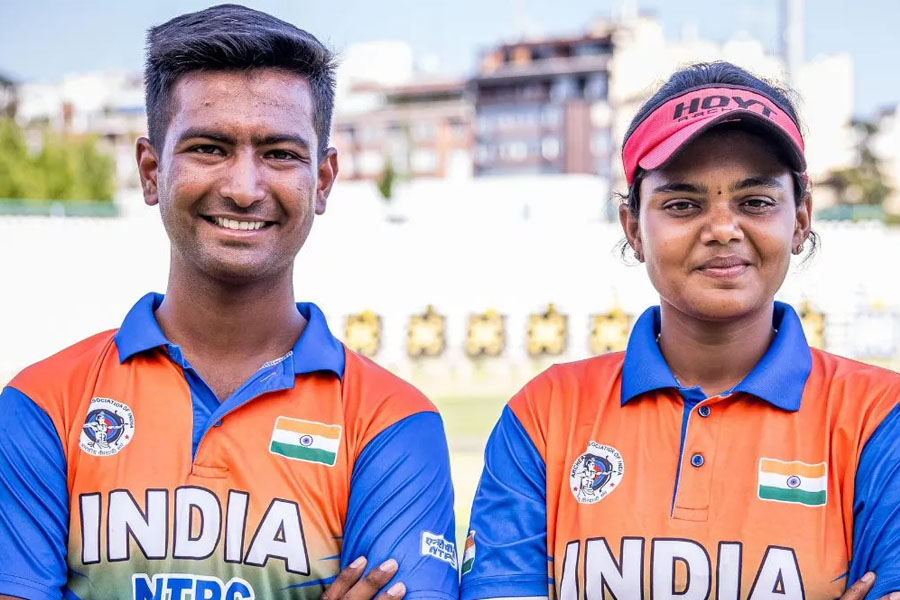 তিরন্দাজির বিশ্বকাপে নয়া নজির, ৭০ বার ‘বুলস আই’ ভেদ করে বিরল রেকর্ড ঋষভ-জ্যোতির