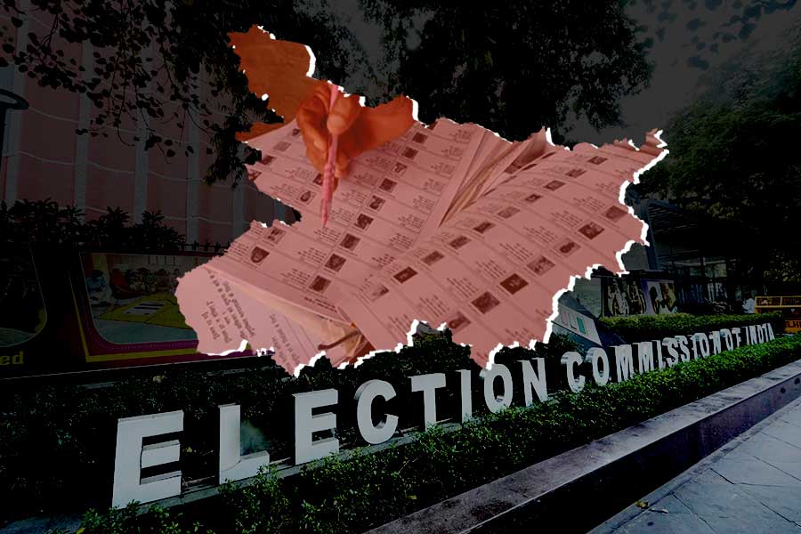 একই বাড়িতে ২৩০ জনের বাস, তিন লক্ষ ভোটারের বাড়ির নম্বর ০, বিহারের সংশোধিত তালিকাতেও গোলযোগ!