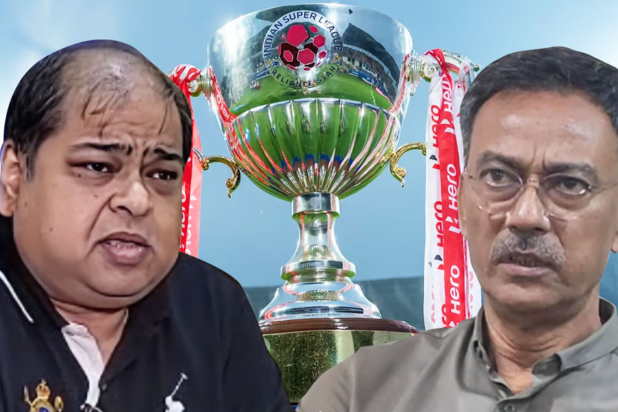 ‘ফেডারেশনের অপদার্থতাতেই আঁধারে আইএসএল’, লিগ স্থগিত হওয়ায় তোপ সৃঞ্জয় বোসের, কী বলছে ইস্টবেঙ্গল?