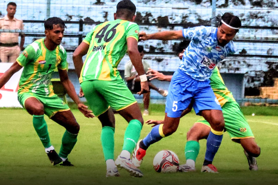 ২ গোলে এগিয়ে গিয়েও ড্র, পয়েন্ট নষ্ট ভবানীপুরের, বৃষ্টিতে স্থগিত মহামেডান ম্যাচ