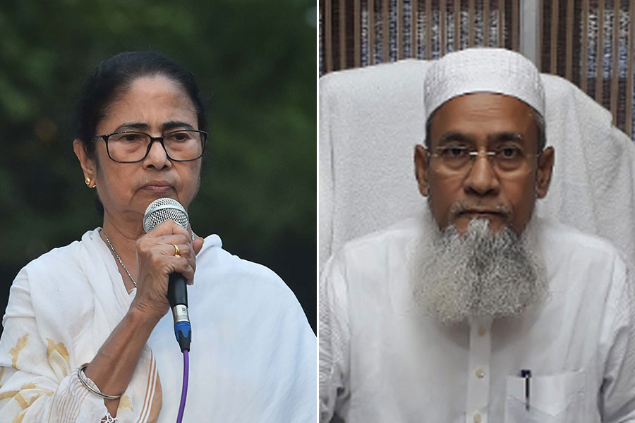 সিদ্দিকুল্লাকে ফোন মমতার, অভিযুক্তদের ‘শাস্তি’র আশ্বাসে ভরসা মন্ত্রীর