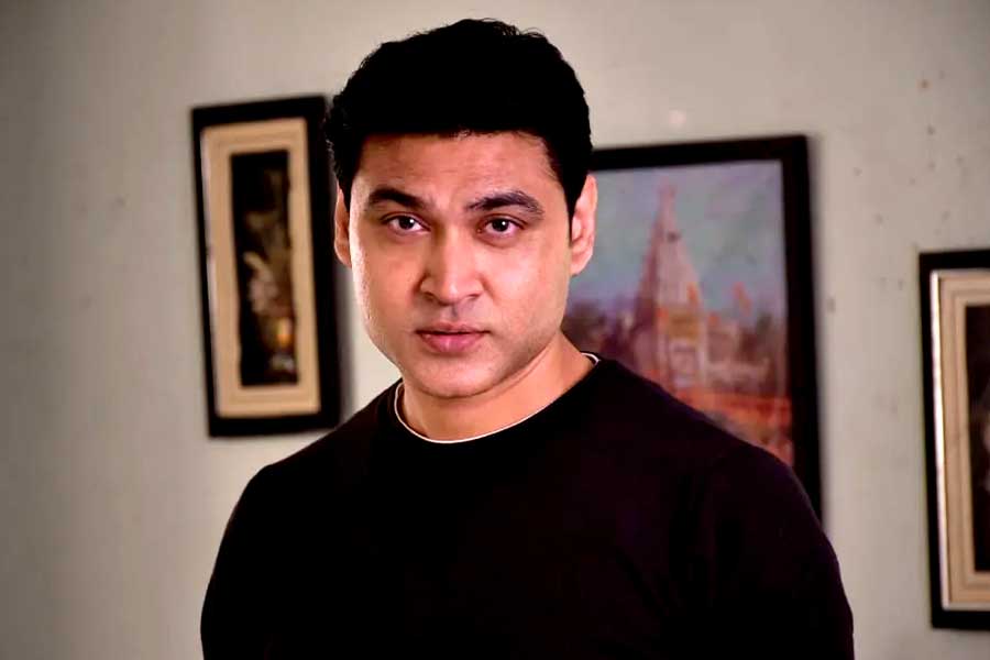খেলতে গিয়ে হাতে মারাত্মক চোট! অস্ত্রোপচারের পর কেমন আছেন অভিনেতা ফাহিম?