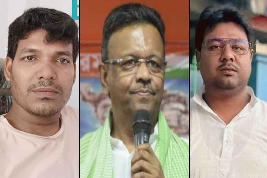 ‘উসকানি দিয়ে গুজরাটের মতো হিংসা করছে’, ২ তৃণমূল নেতা খুনে নাম না করে বিজেপিকে নিশানা ফিরহাদের