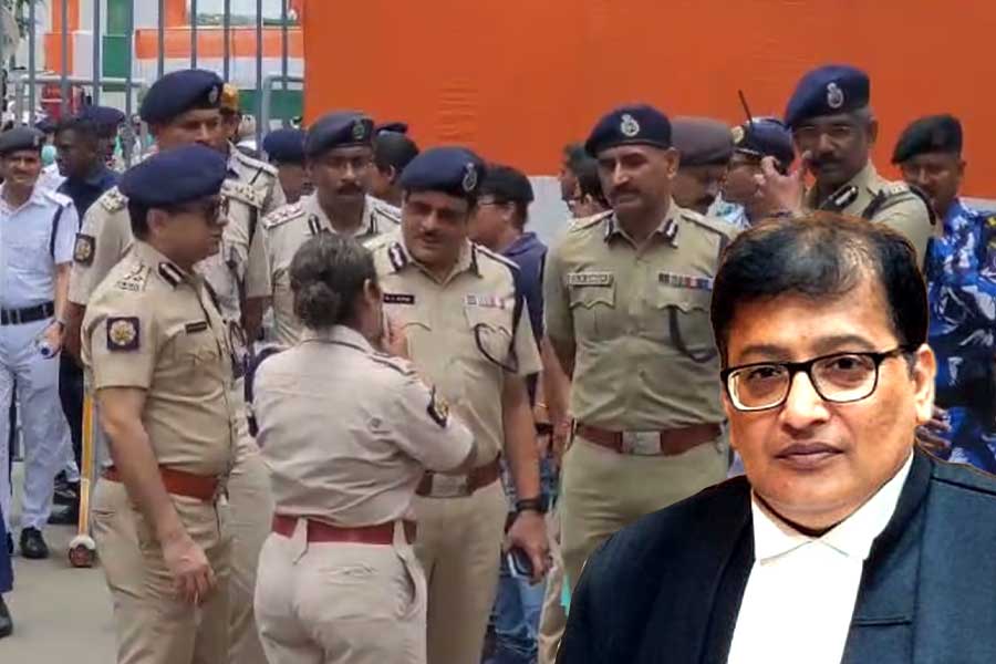 ২১ জুলাই শহরে ‘মসৃণ যানচলাচল’, কলকাতা পুলিশকে দরাজ সার্টিফিকেট বিচারপতির