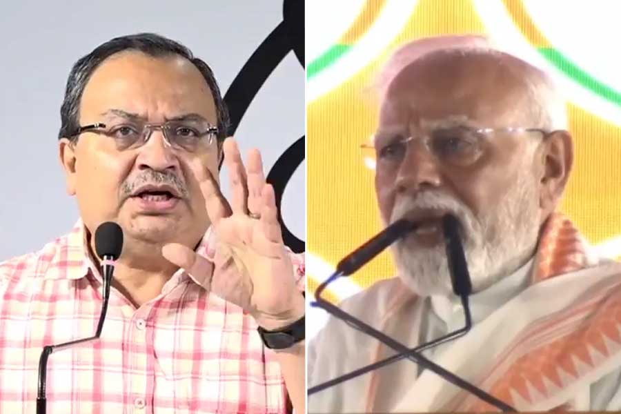 ‘দৃশ্যমান বকেয়া দিচ্ছেন না, অদৃশ্য ৫ হাজার কোটি দেখিয়ে গেলেন!’, মোদিকে পালটা খোঁচা কুণালের