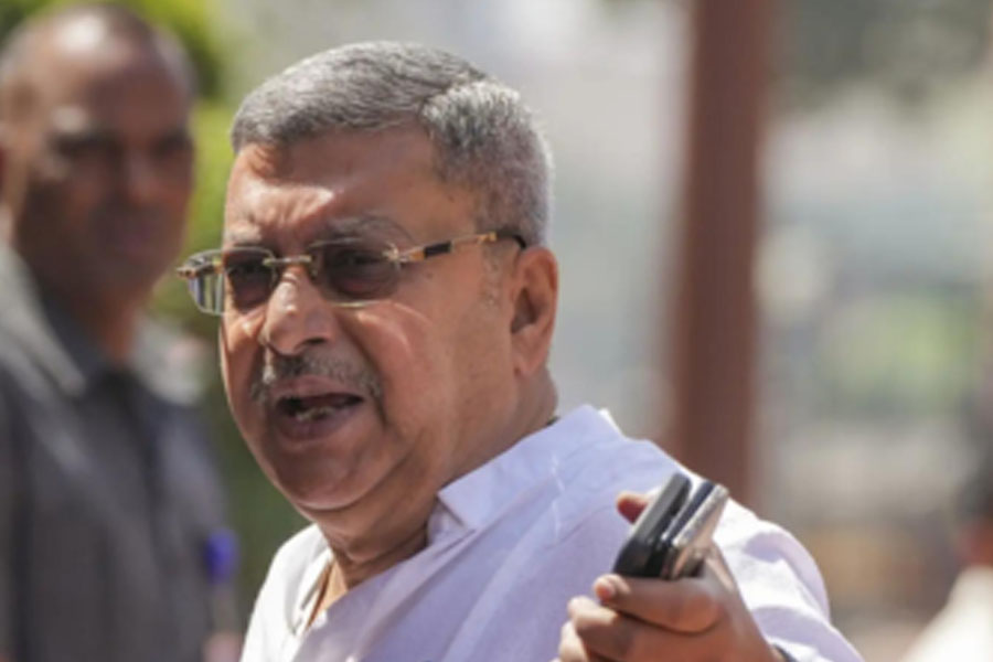 ‘১০ শতাংশের জন্য যাদবপুর নষ্ট’, ছাত্রীমৃত্যুতে SFI, CPM-কে দায়ী করলেন কল্যাণ