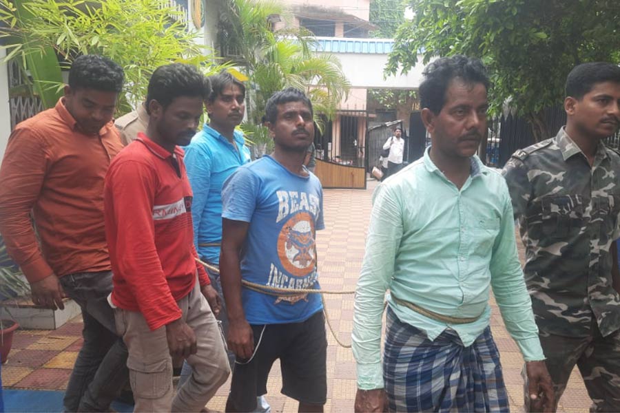 কিনেছিল বোমা মশলা, কাটোয়া বিস্ফোরণ কাণ্ডে ধৃত মূল অভিযুক্ত জামির-সহ ৫