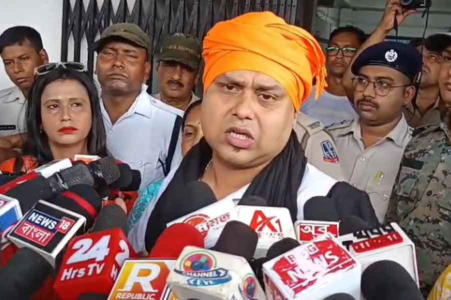 হাসপাতালে ‘দাদাগিরি’ কাণ্ডে আগাম জামিনের পর থানায় হাজিরা, ‘কোর্টে দেখা হবে’, হুঁশিয়ারি কৌস্তভের