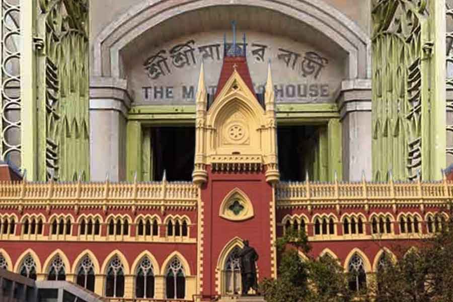 বাগবাজারের সারদা মায়ের বাড়িতে ‘জমি হাঙরে’র থাবা, অবৈধ নির্মাণ রুখল হাই কোর্ট